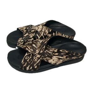 Gentle Souls Sandals Cowhide Slides Women 8.5 M EU 39 Leather Flats Black Rock